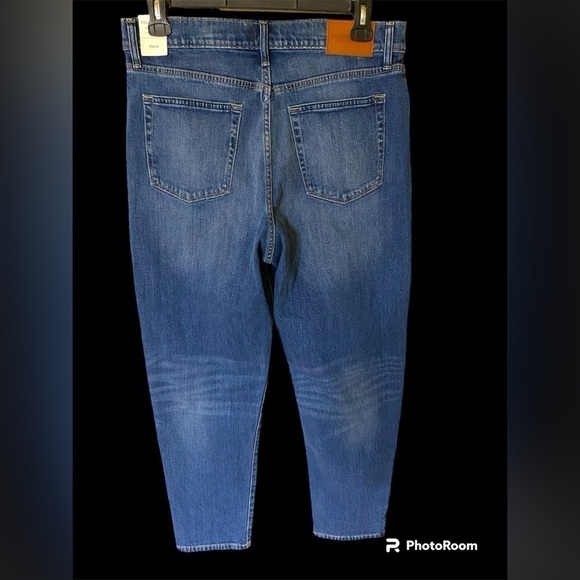Lucky Brand Denim - Lucky Brand-NWT “Drew” hi-rise mom jean size 14/32. Just enough distressing! NWT
